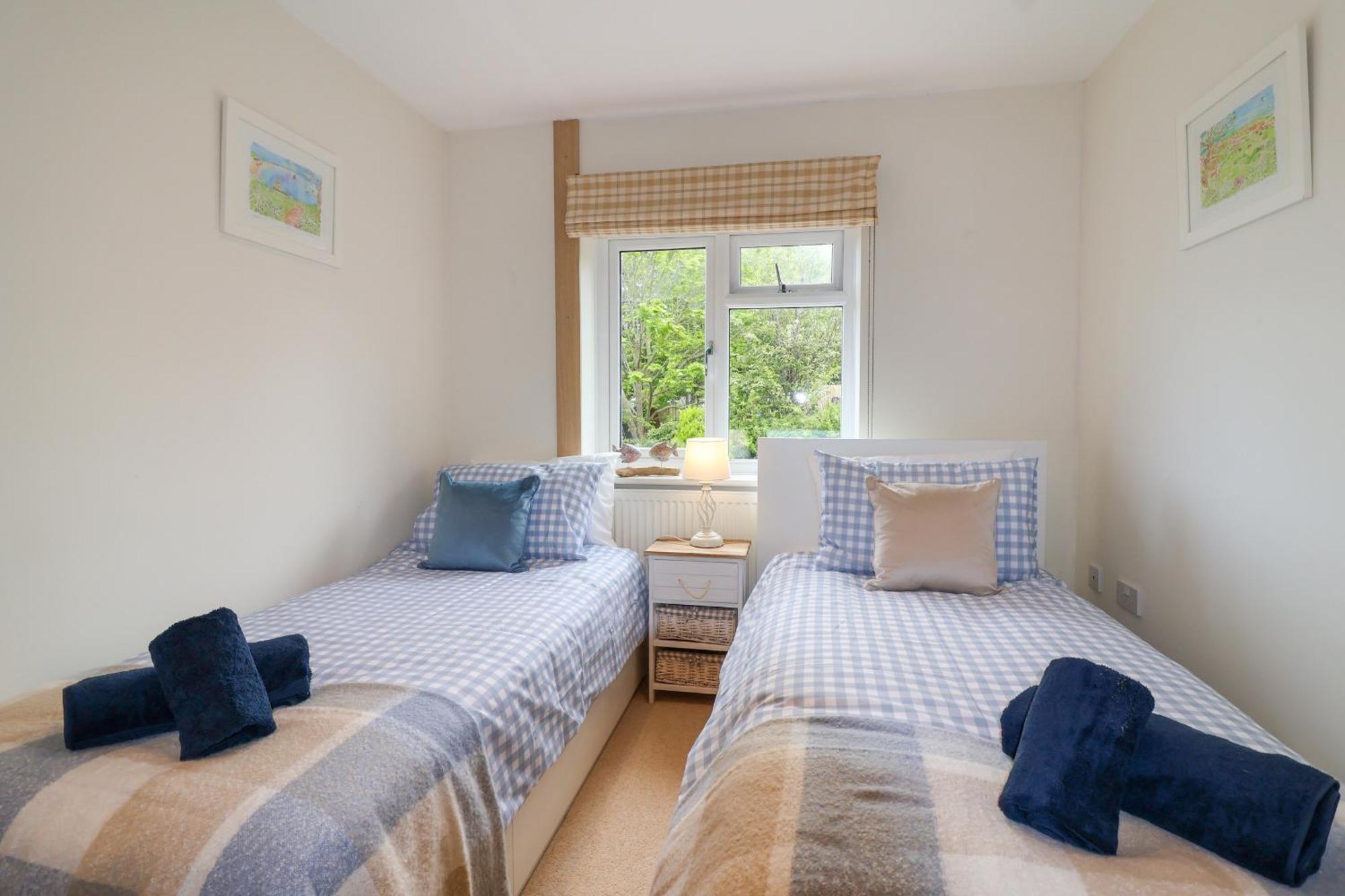 Sea Breeze Villa Swanage Exterior photo